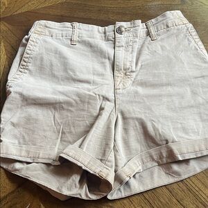 Old Navy Women's Light Tan Shorts